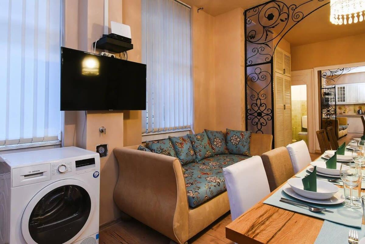 Very Central Very Spacious New Home ブダペスト エクステリア 写真