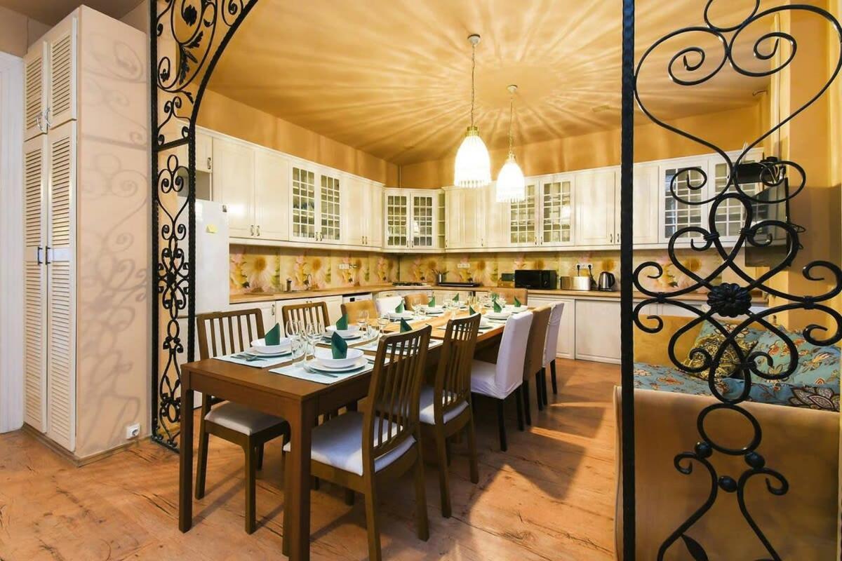 Very Central Very Spacious New Home ブダペスト エクステリア 写真