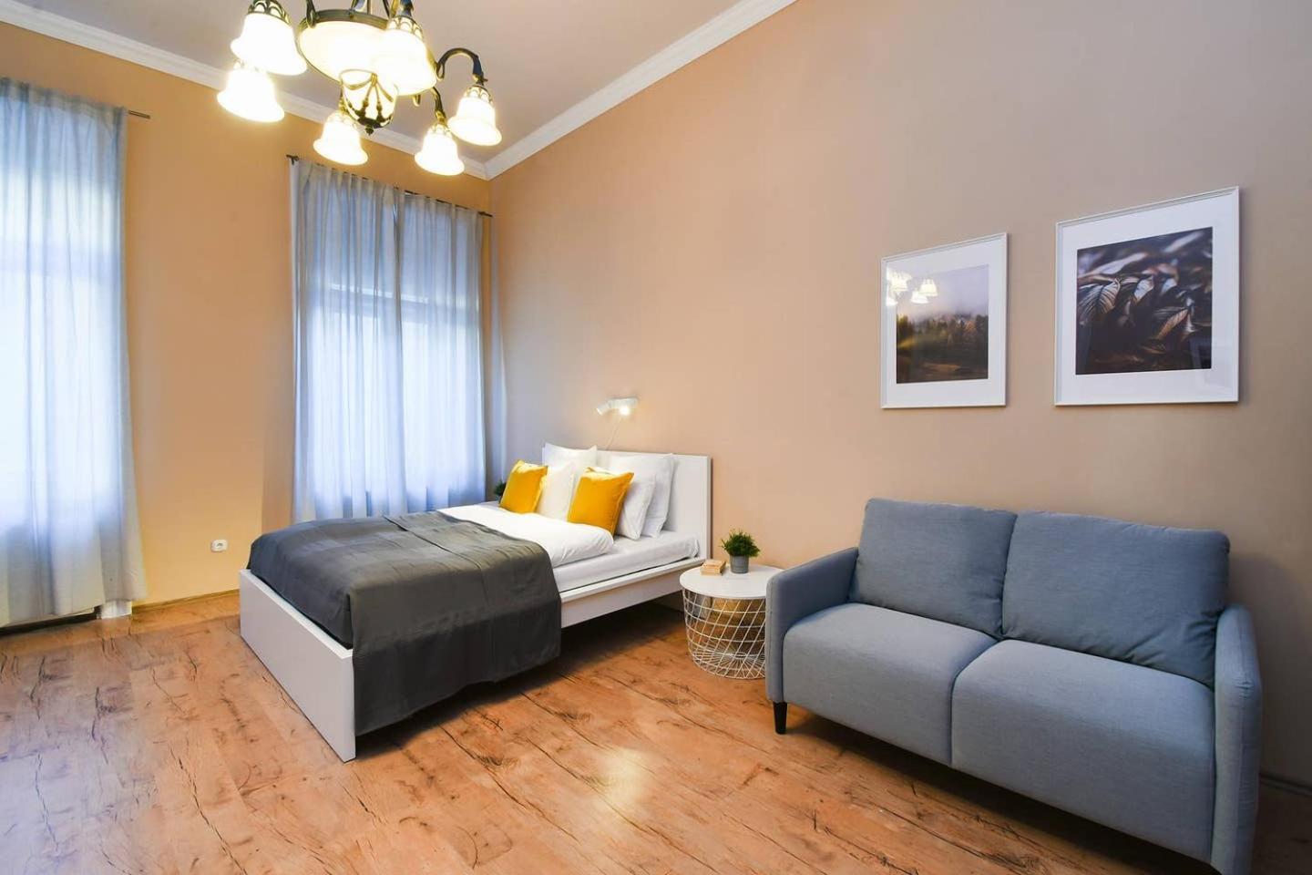 Very Central Very Spacious New Home ブダペスト エクステリア 写真